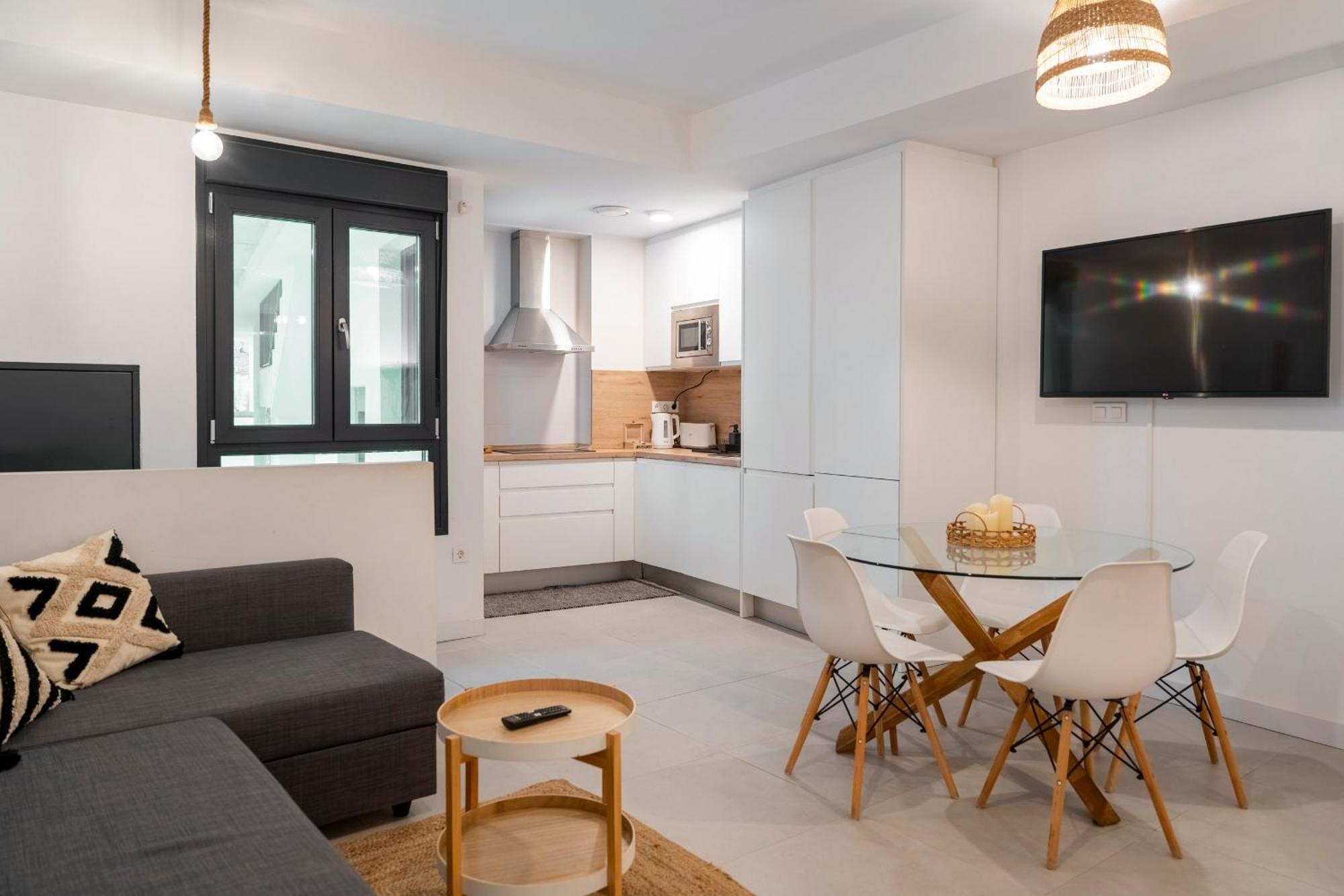 Apartment Andrea In Malaga Center Bagian luar foto