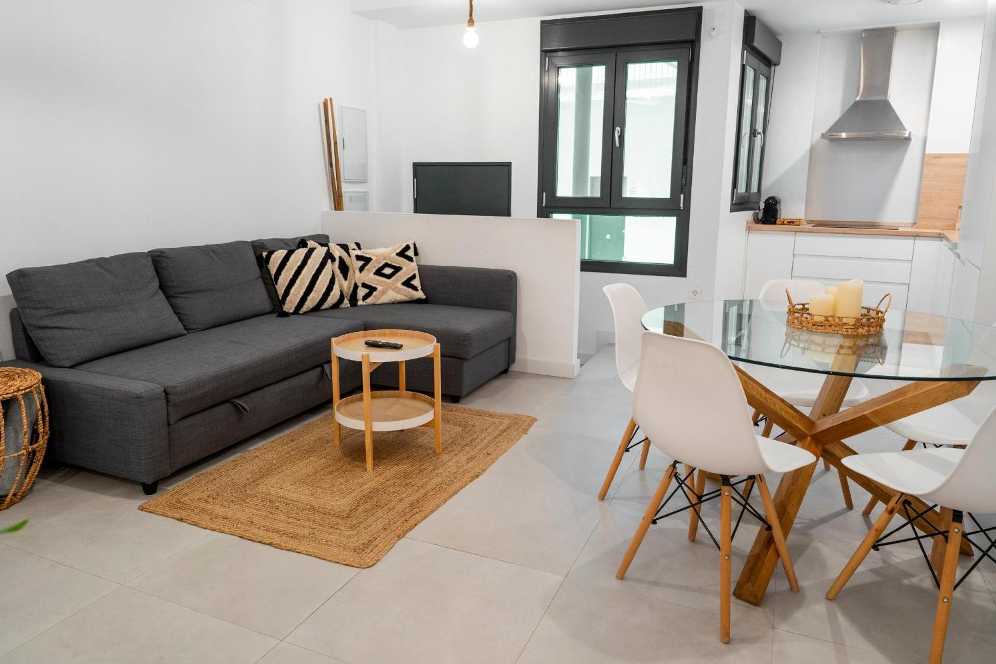 Apartment Andrea In Malaga Center Bagian luar foto